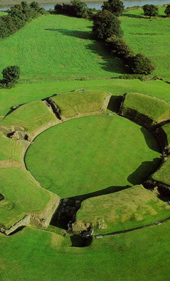 Caerleon-amphitheatre P